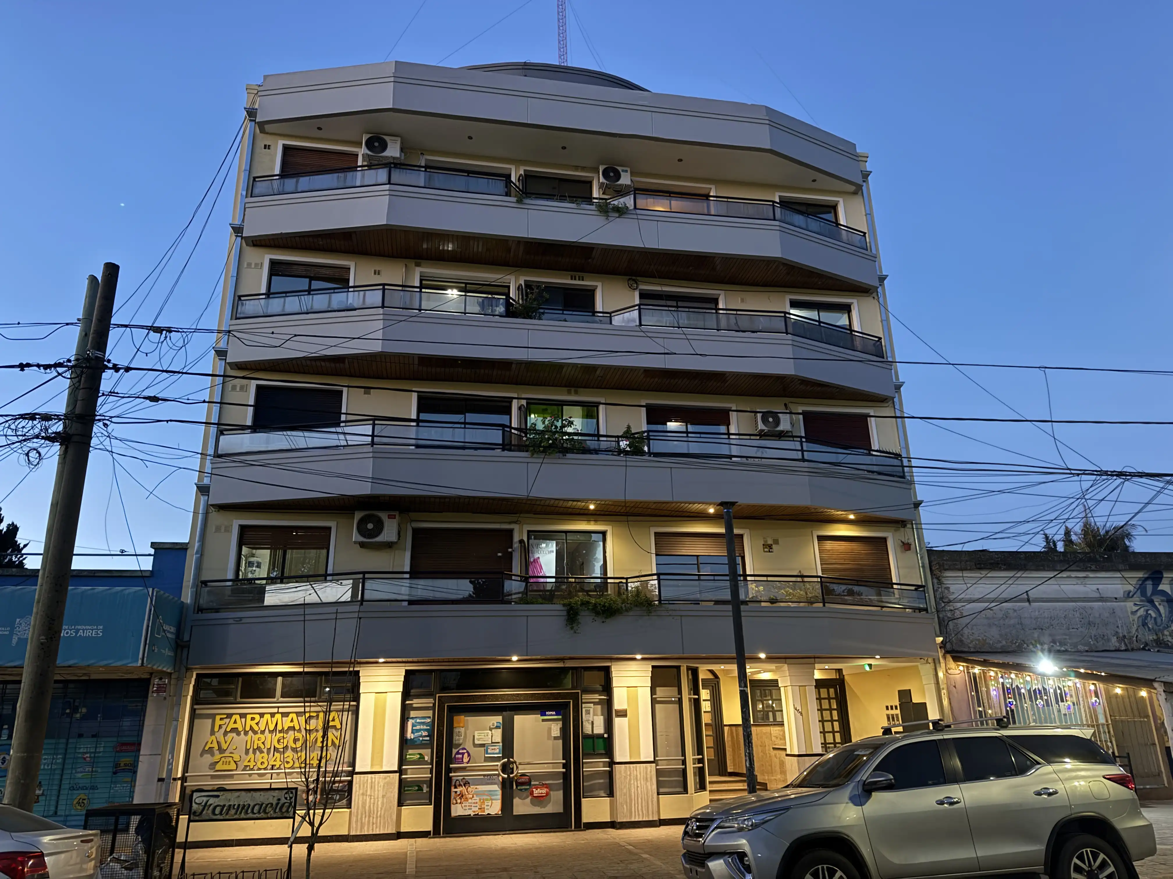 Edificio Av. Bernardo de Irigoyen 1468